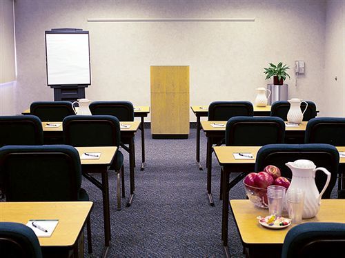 Laurel & Conference Center 3*