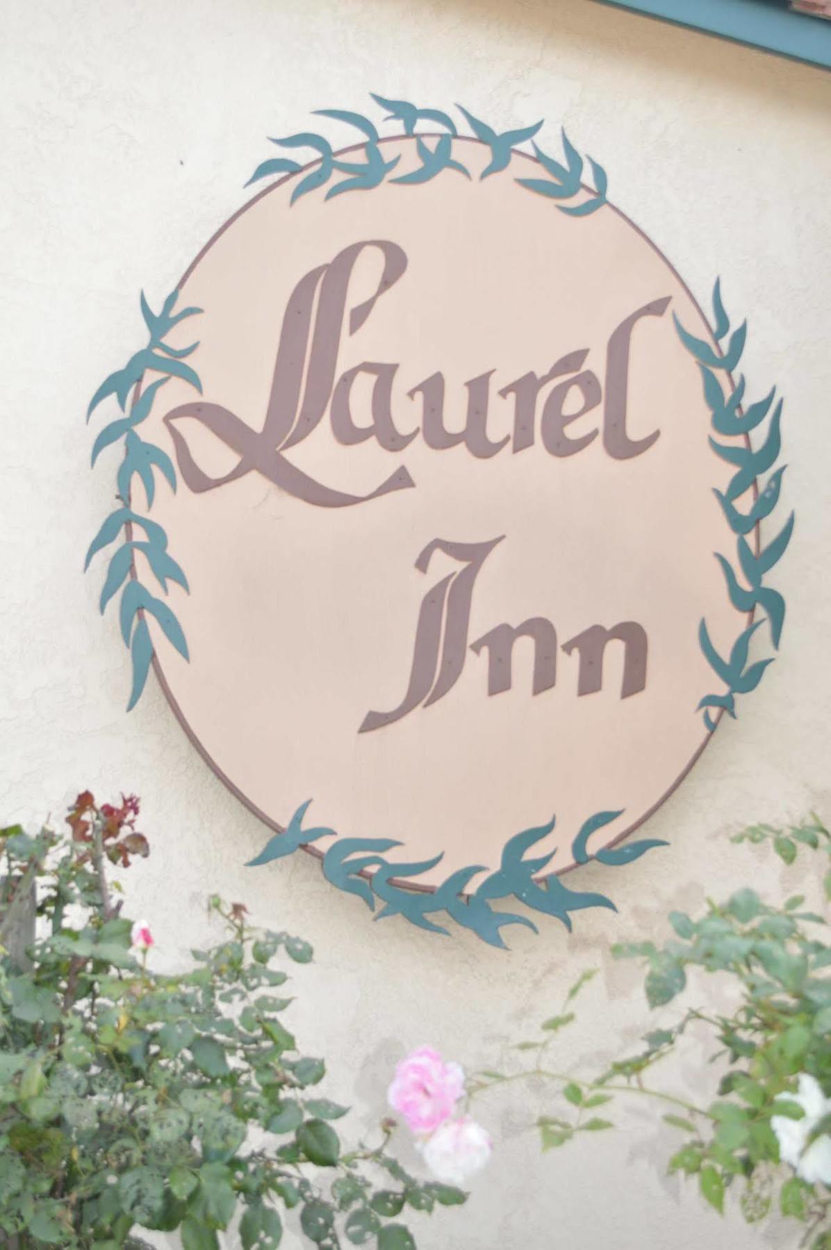 Hotel Laurel & Conference Center 3*
