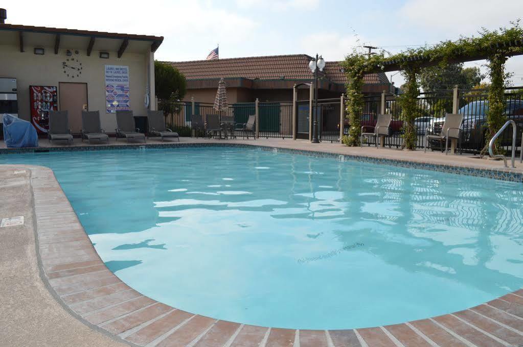 Laurel & Conference Center Salinas